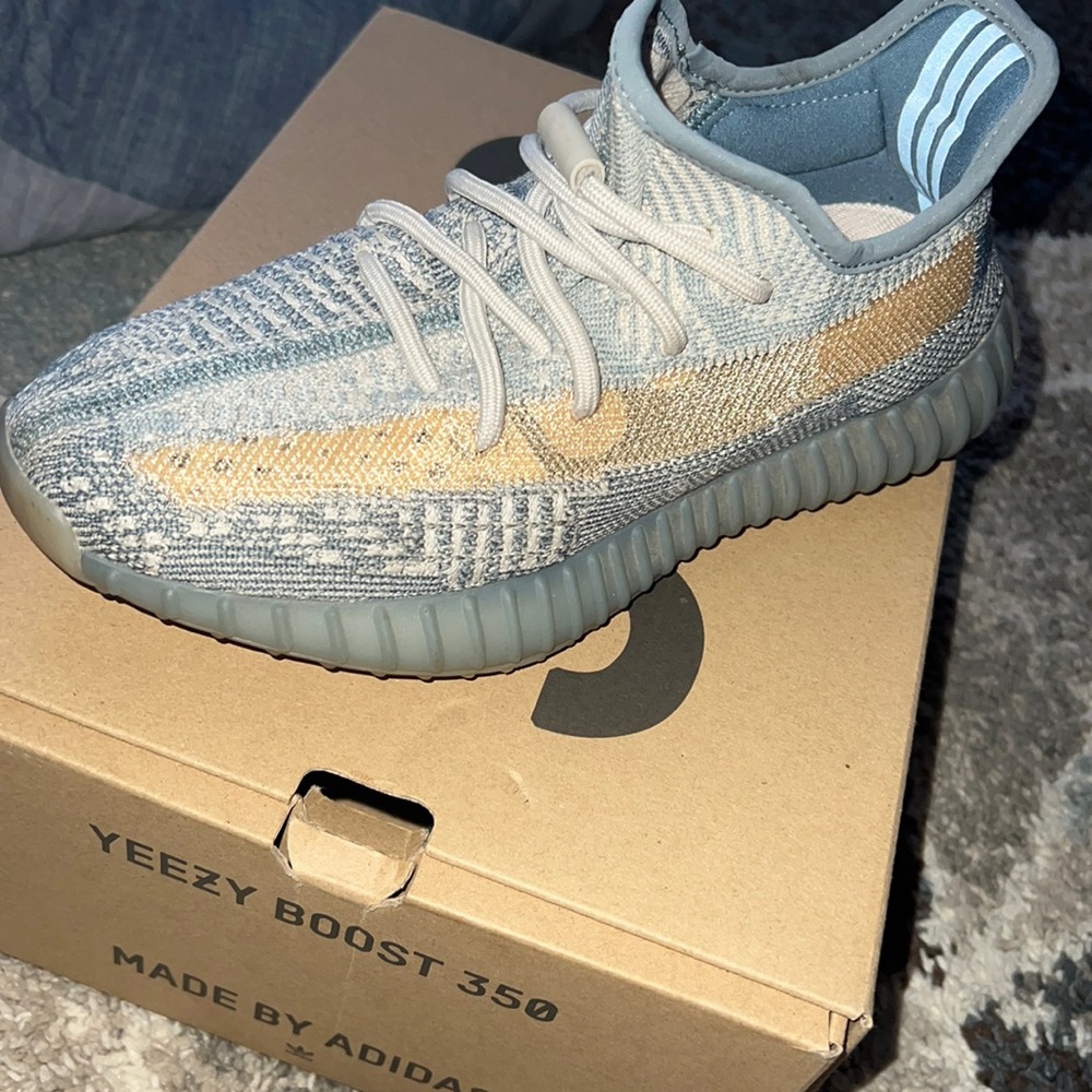 Yeezy Israfi 350 V2